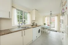 Myrtleside Close Northwood HA6 photo 1
