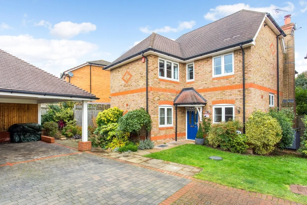 Bushnell Place Maidenhead SL6 photo 1