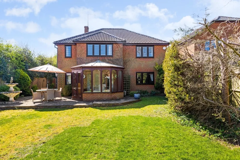 Salmons Lane Prestwood HP16 photo 2