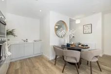 Elmsleigh Road Staines TW18 photo 1