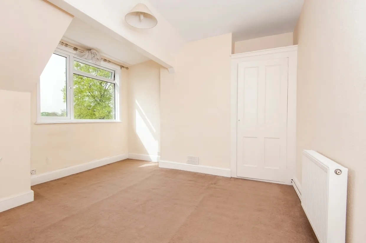Church Street Weybridge KT13 photo 8