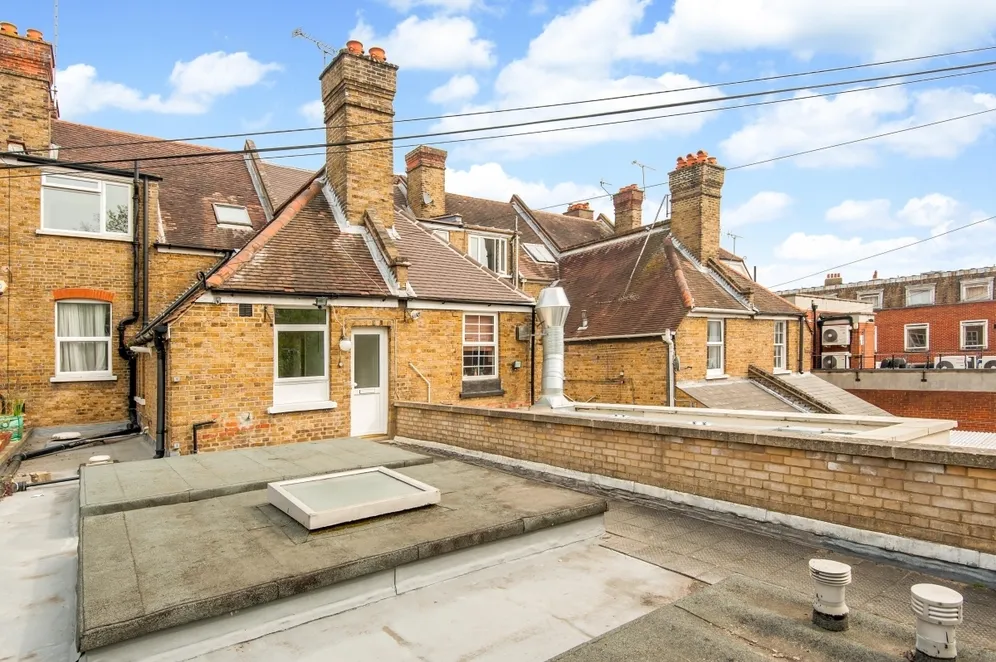 Church Street Weybridge KT13 photo 11