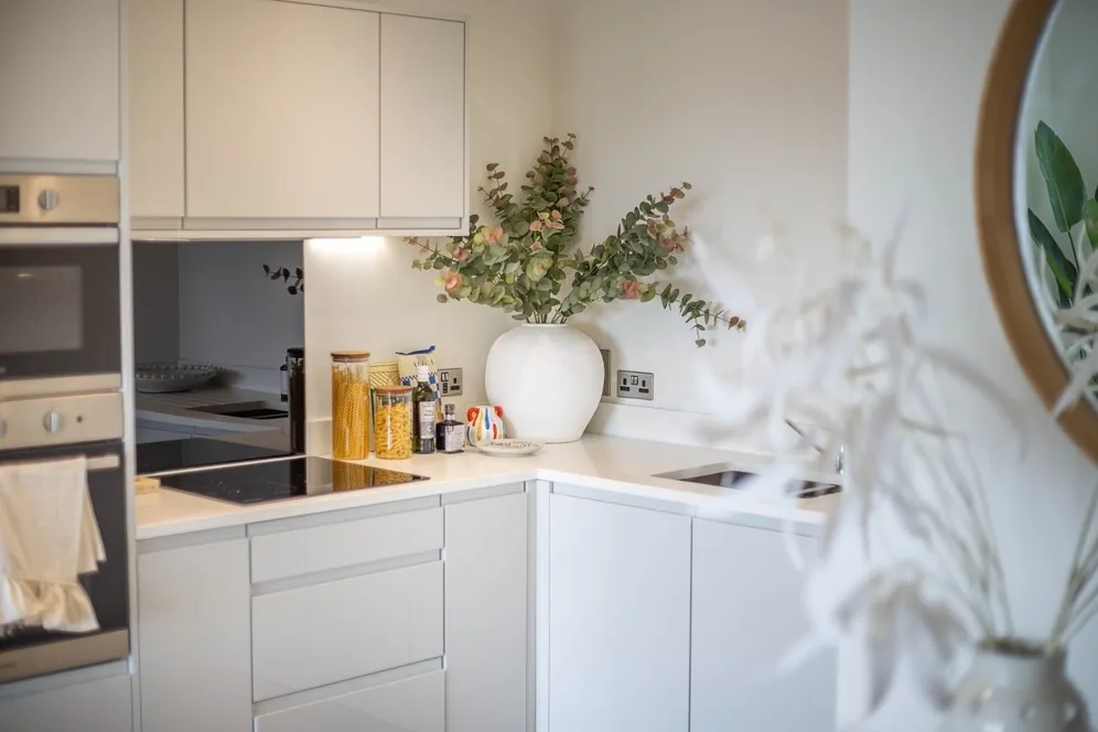 Elmsleigh Road Staines TW18 photo 9