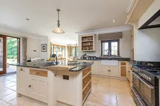 The Street, Upper Farringdon, GU34 photo 4