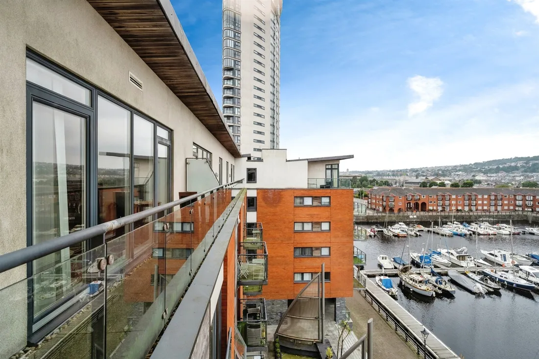 Property photo 11