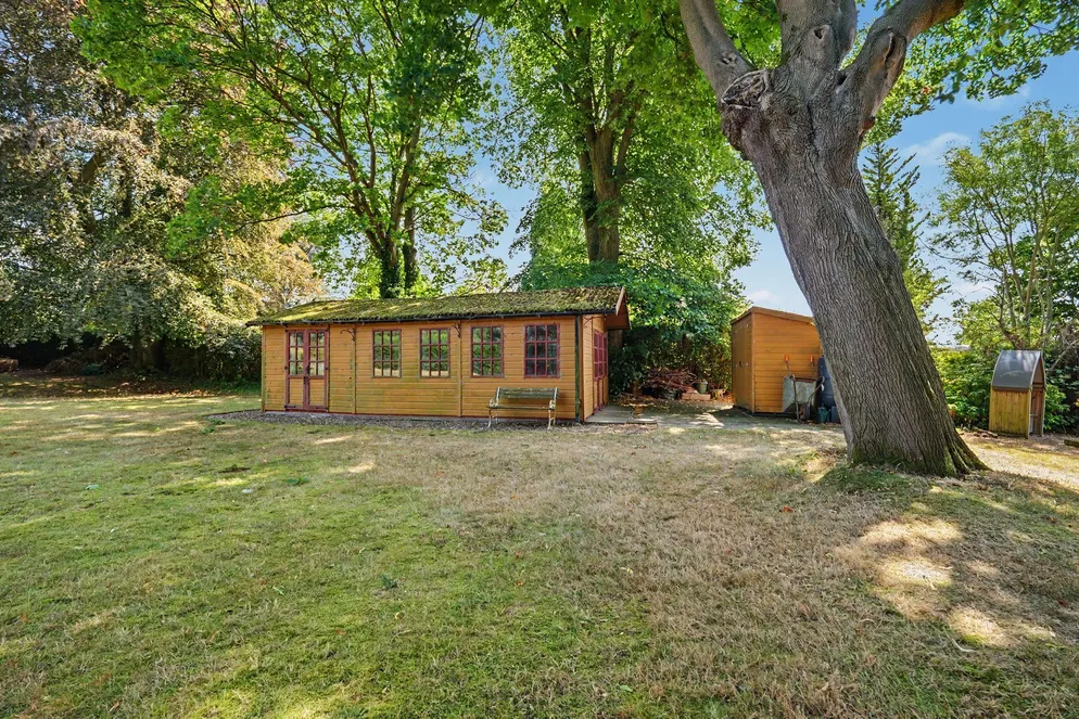 Property carousel item 31