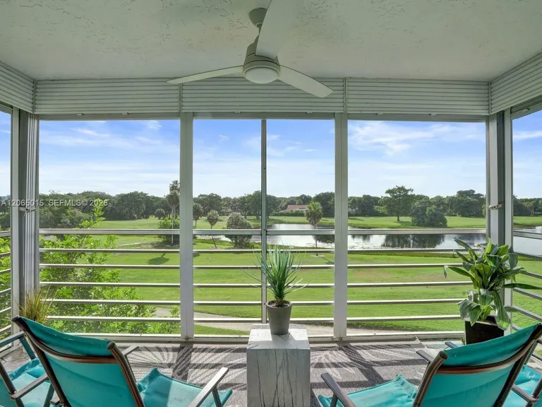 808 Cypress Blvd, Pompano Beach, FL 33069