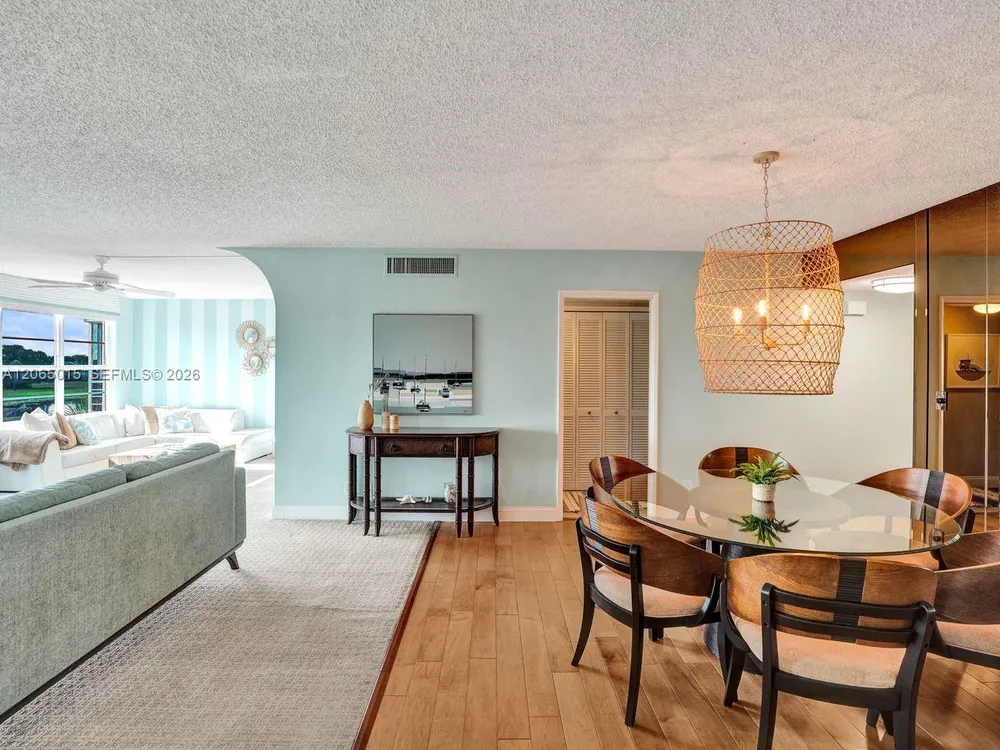 808 Cypress Blvd, Pompano Beach, FL 33069