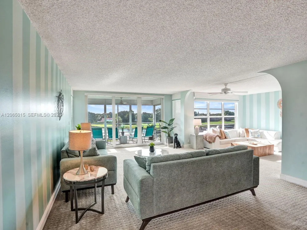 808 Cypress Blvd, Pompano Beach, FL 33069