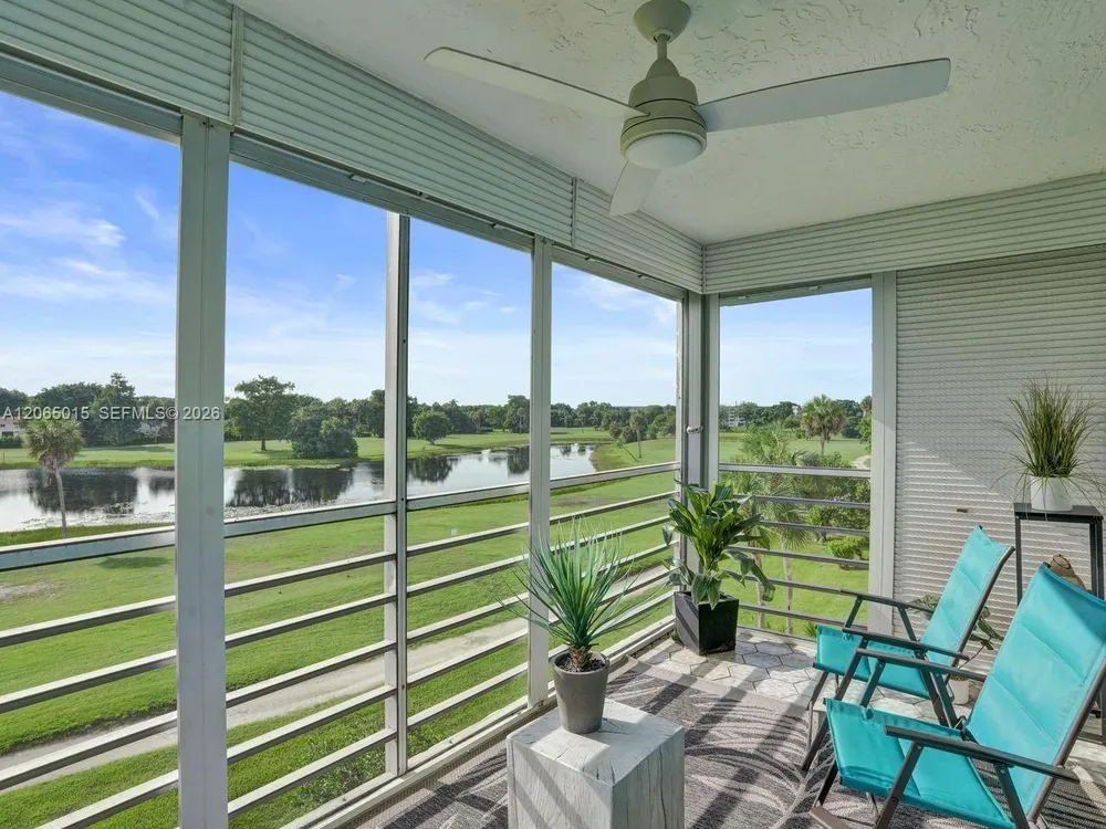 808 Cypress Blvd, Pompano Beach, FL 33069