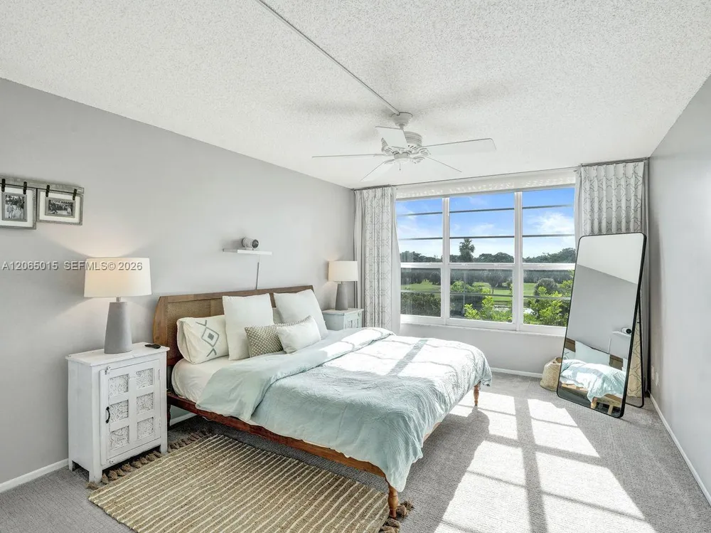808 Cypress Blvd, Pompano Beach, FL 33069