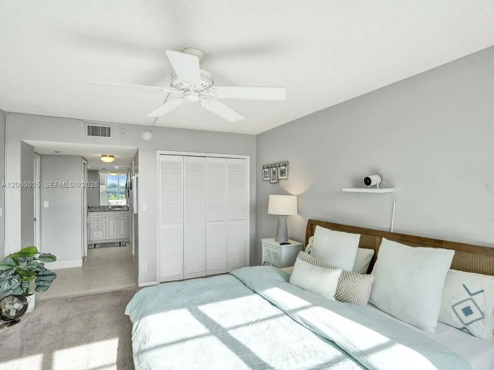 808 Cypress Blvd, Pompano Beach, FL 33069