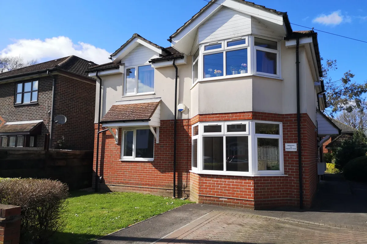 Pinegrove Road, SOUTHAMPTON