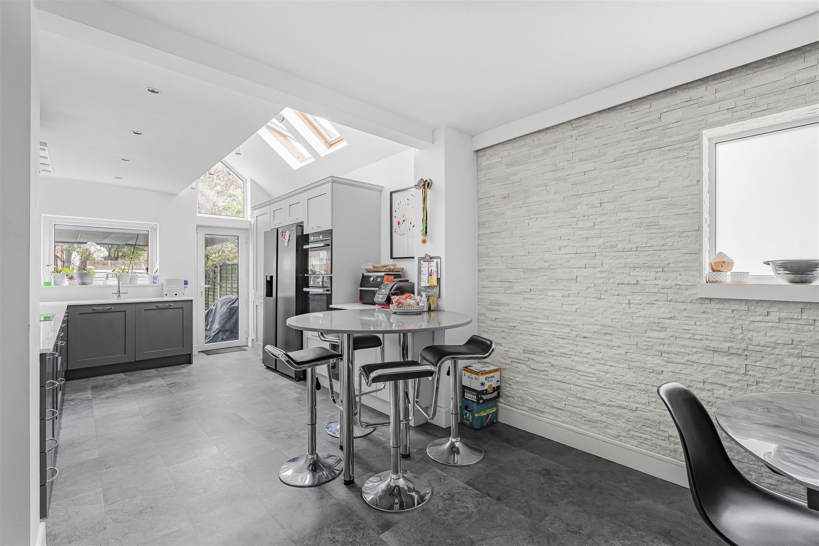 Masons Road, Slough Image 8