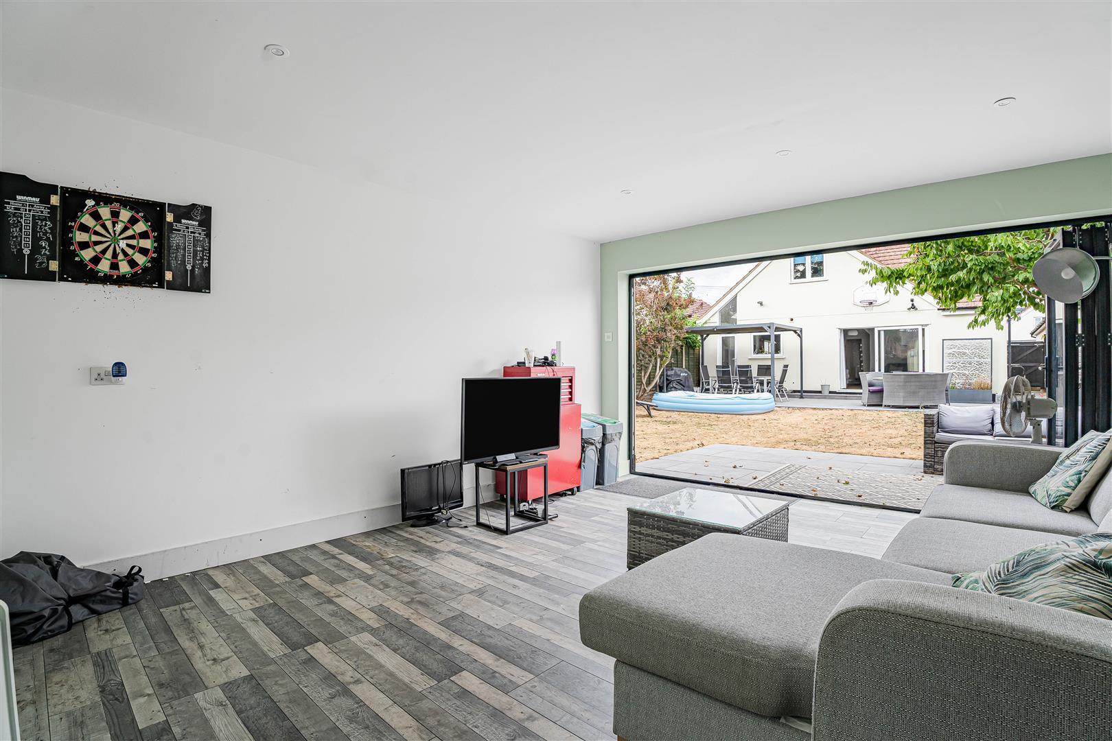 Masons Road, Slough Image 13