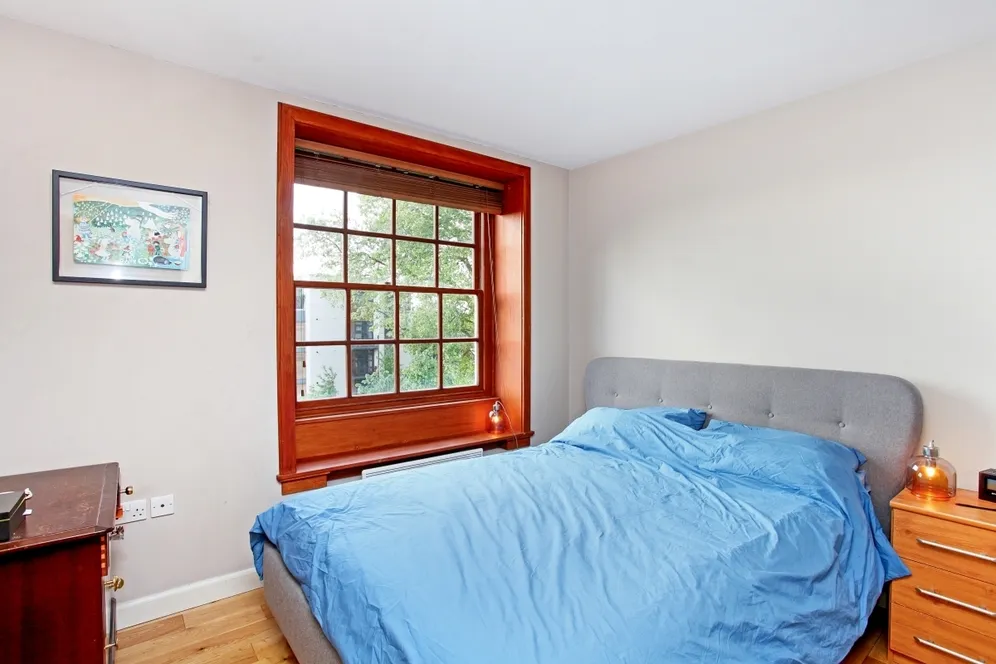 Scott Avenue London SW15 photo 5