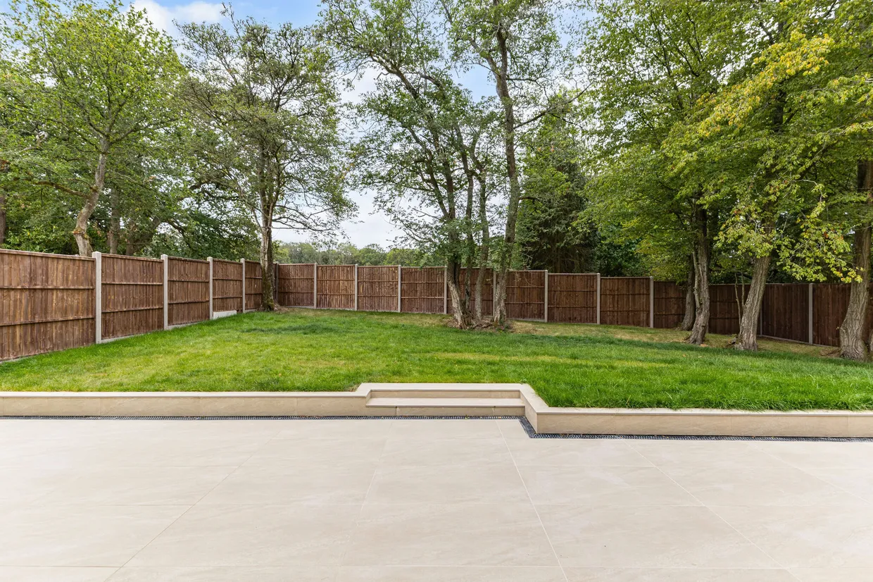 Russley Acres, Partridge Lane, Horsham, RH12 photo 3