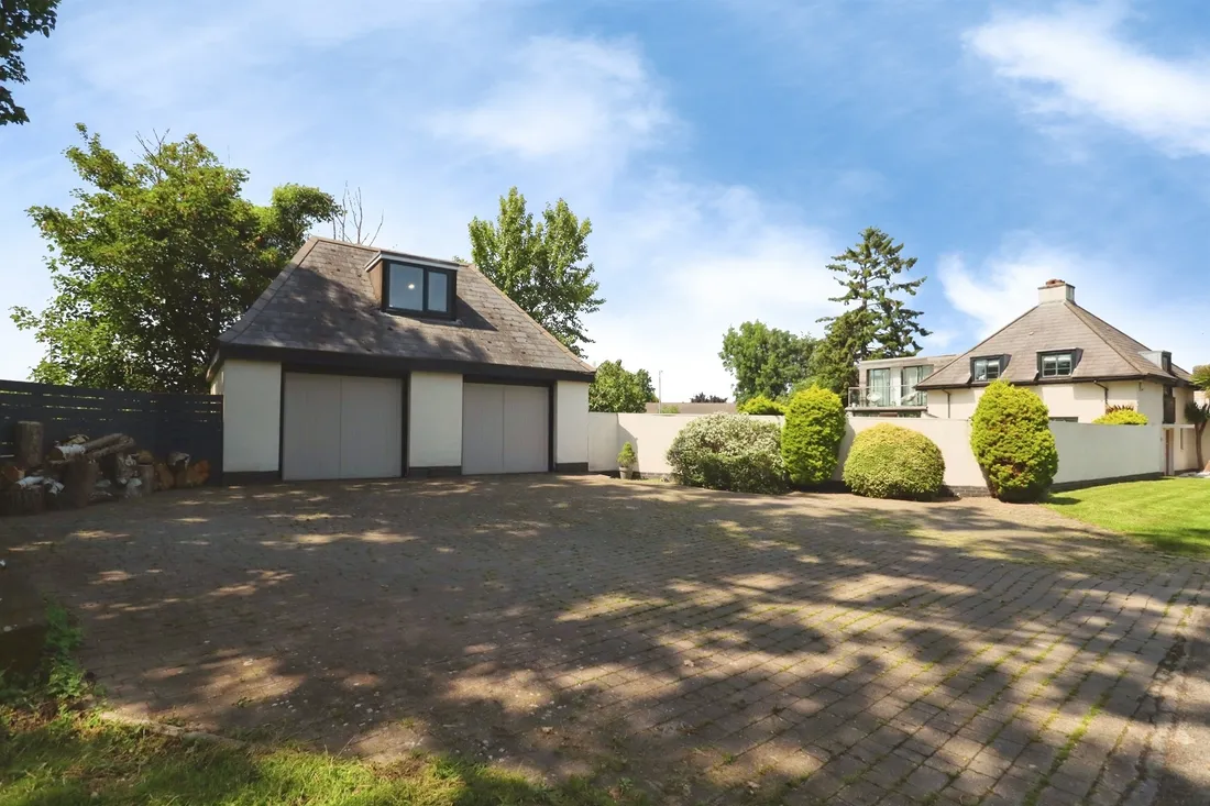 Property photo 25