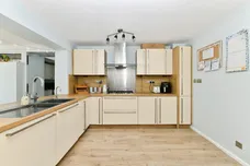 Holland Close, Chippenham