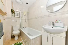 Holland Close, Chippenham