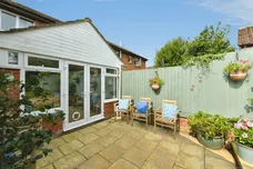 Holland Close, Chippenham