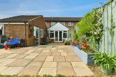 Holland Close, Chippenham