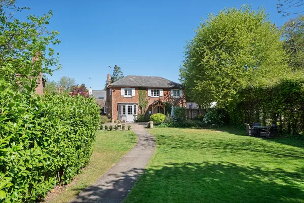 Ifield Road, Charlwood, Surrey, RH6