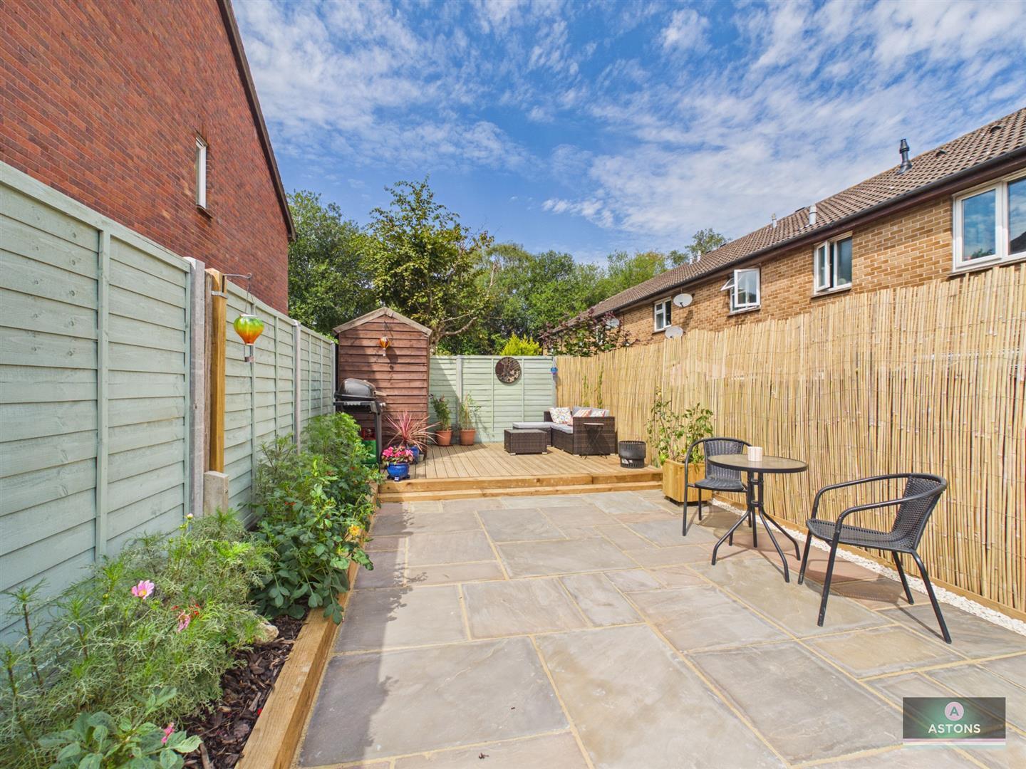 St. Sampson Road, Crawley Image 7