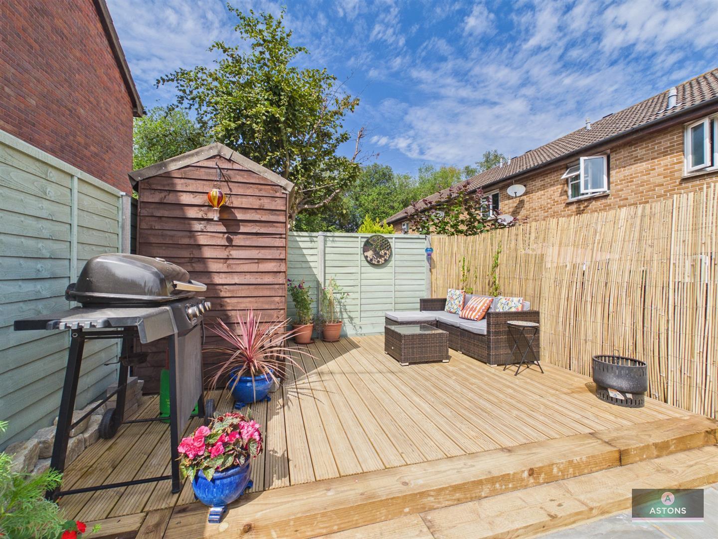St. Sampson Road, Crawley Image 10