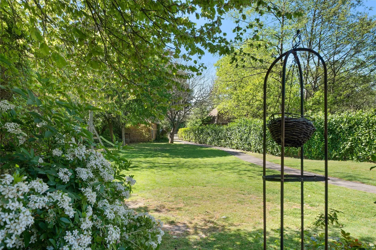 Ifield Road, Charlwood, Surrey, RH6
