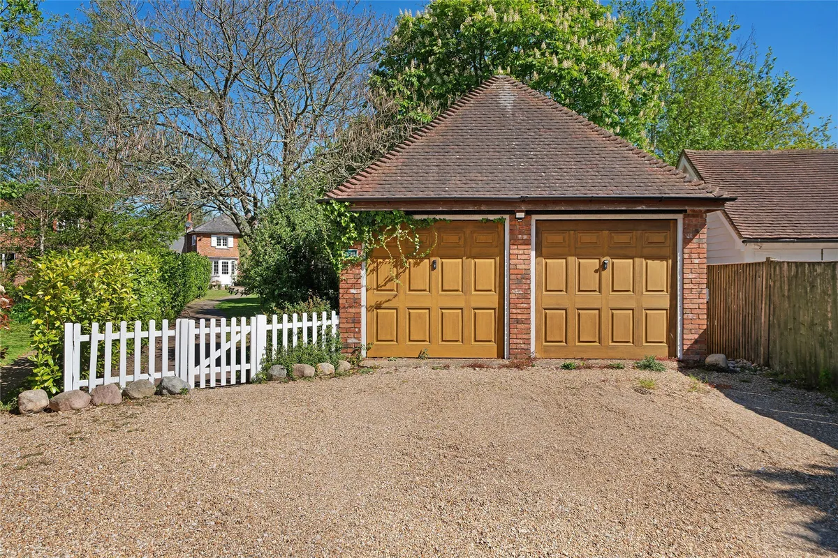 Ifield Road, Charlwood, Surrey, RH6