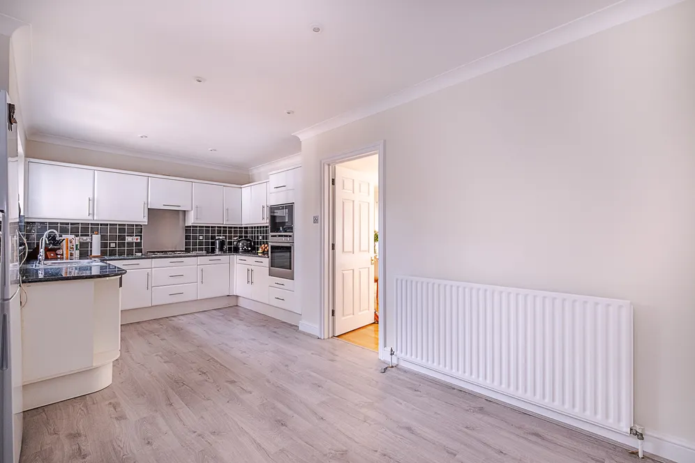 Paget Place, Kingston Upon Thames, KT2 photo 9