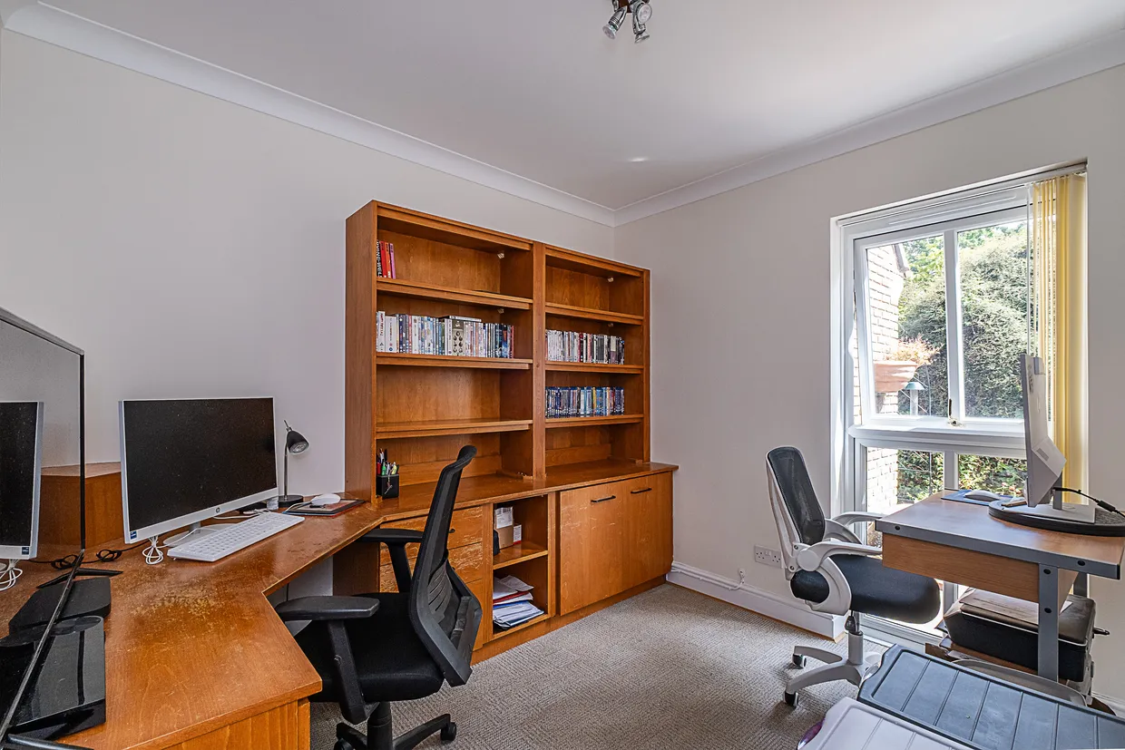 Paget Place, Kingston Upon Thames, KT2 photo 29