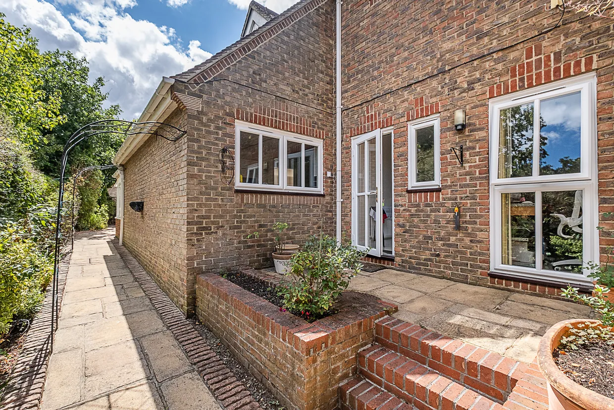 Paget Place, Kingston Upon Thames, KT2 photo 33