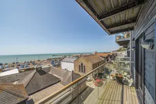 Rock-A-Nore Road, Hastings