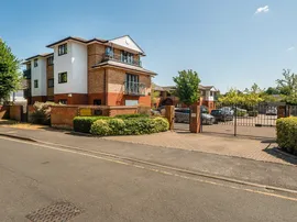 Ludlow Road, Maidenhead photo