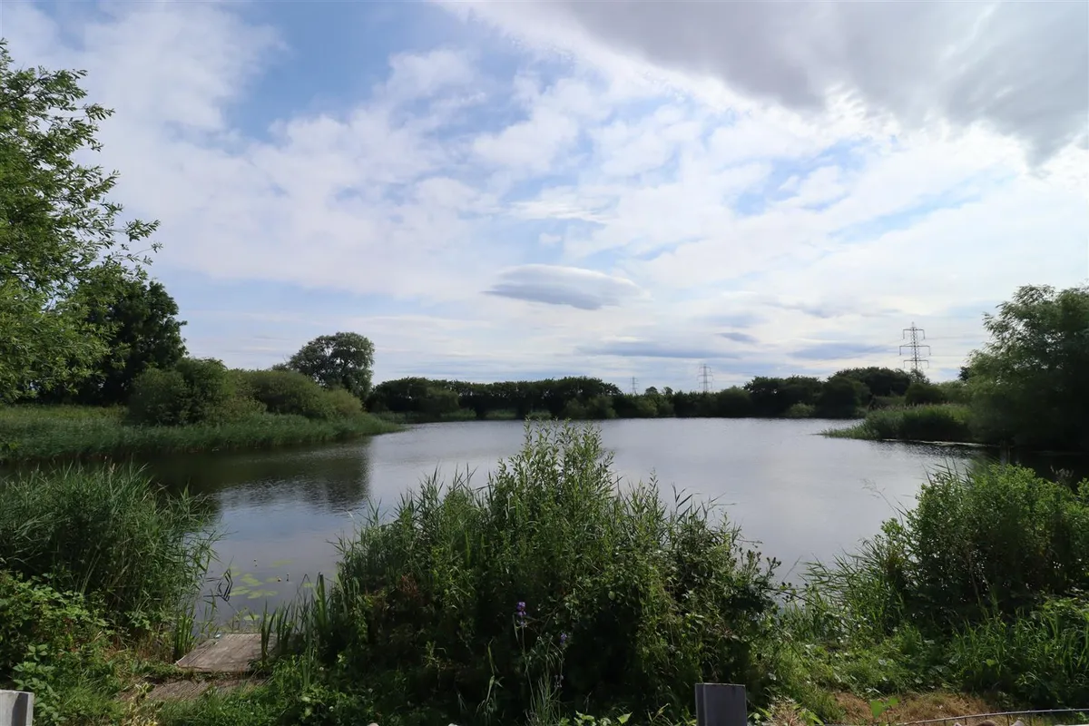 The Landing, Broomfleet