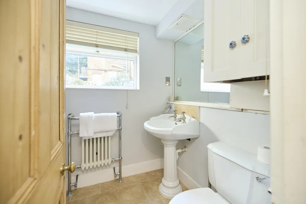 Taybridge Road, London, SW11 photo 19