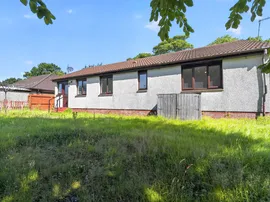 The Meadows, Kilwinning thumb 3