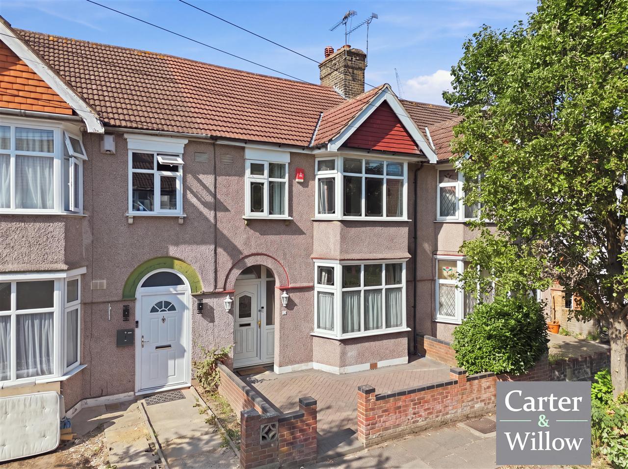 Netherfield Gardens, Essex Image 2