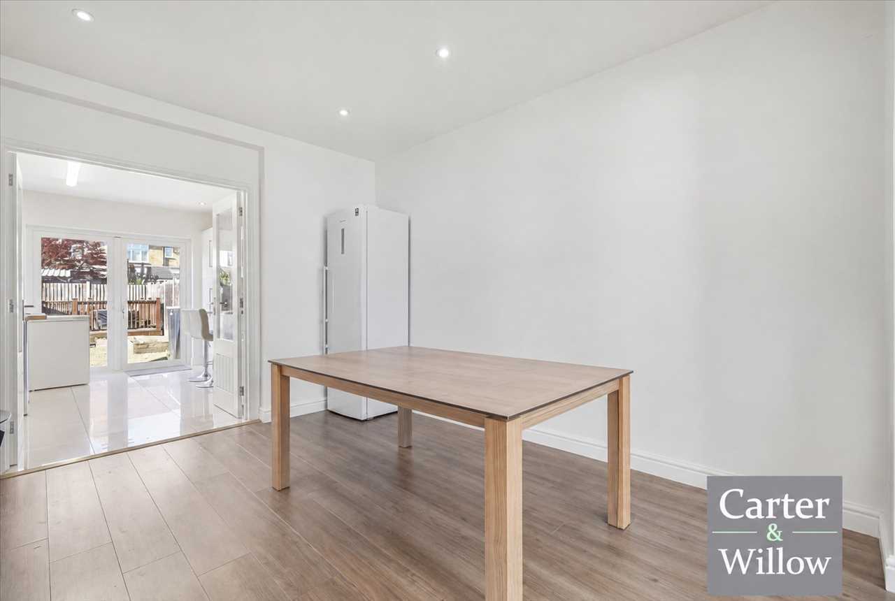 Netherfield Gardens, Essex Image 7