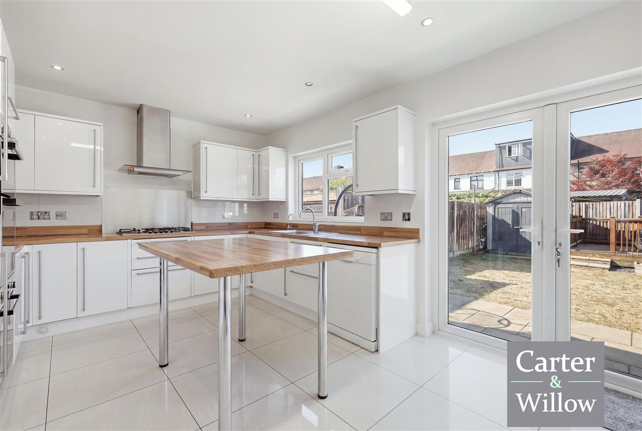 Netherfield Gardens, Essex Image 8