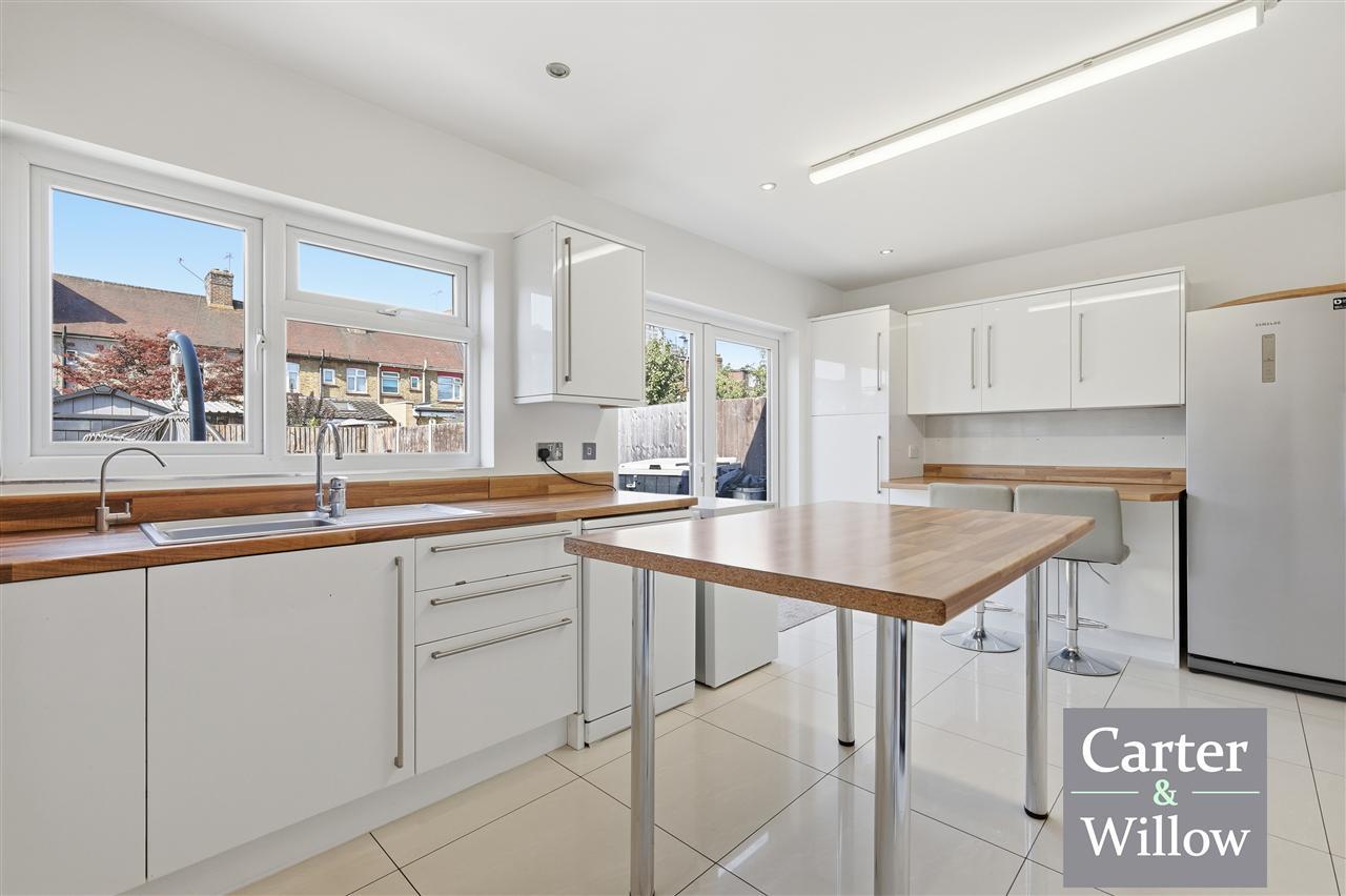 Netherfield Gardens, Essex Image 10