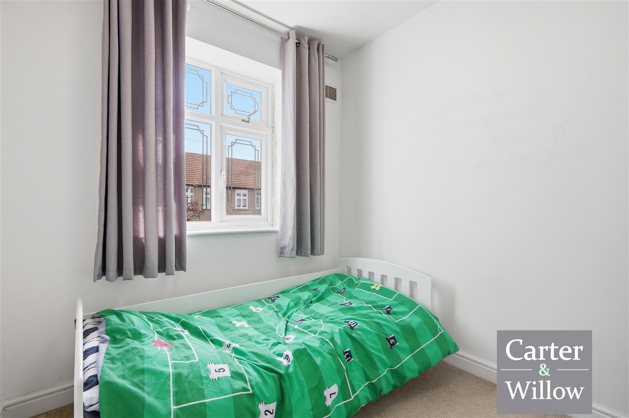 Netherfield Gardens, Essex Image 20