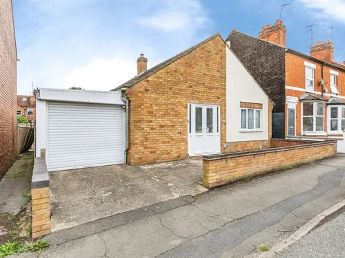 Portland Road, Rushdenphoto