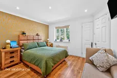 Halton Close, London