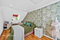 Halton Close, London