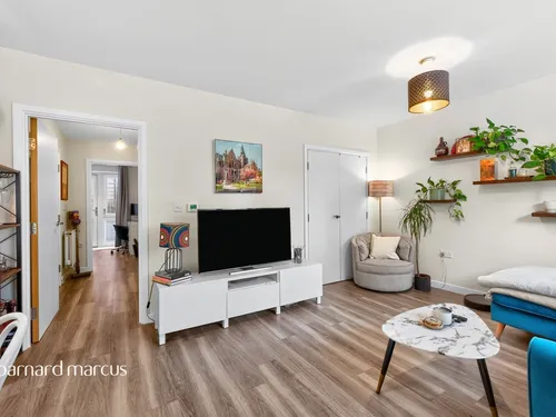 Springfield Drive, Londonphoto