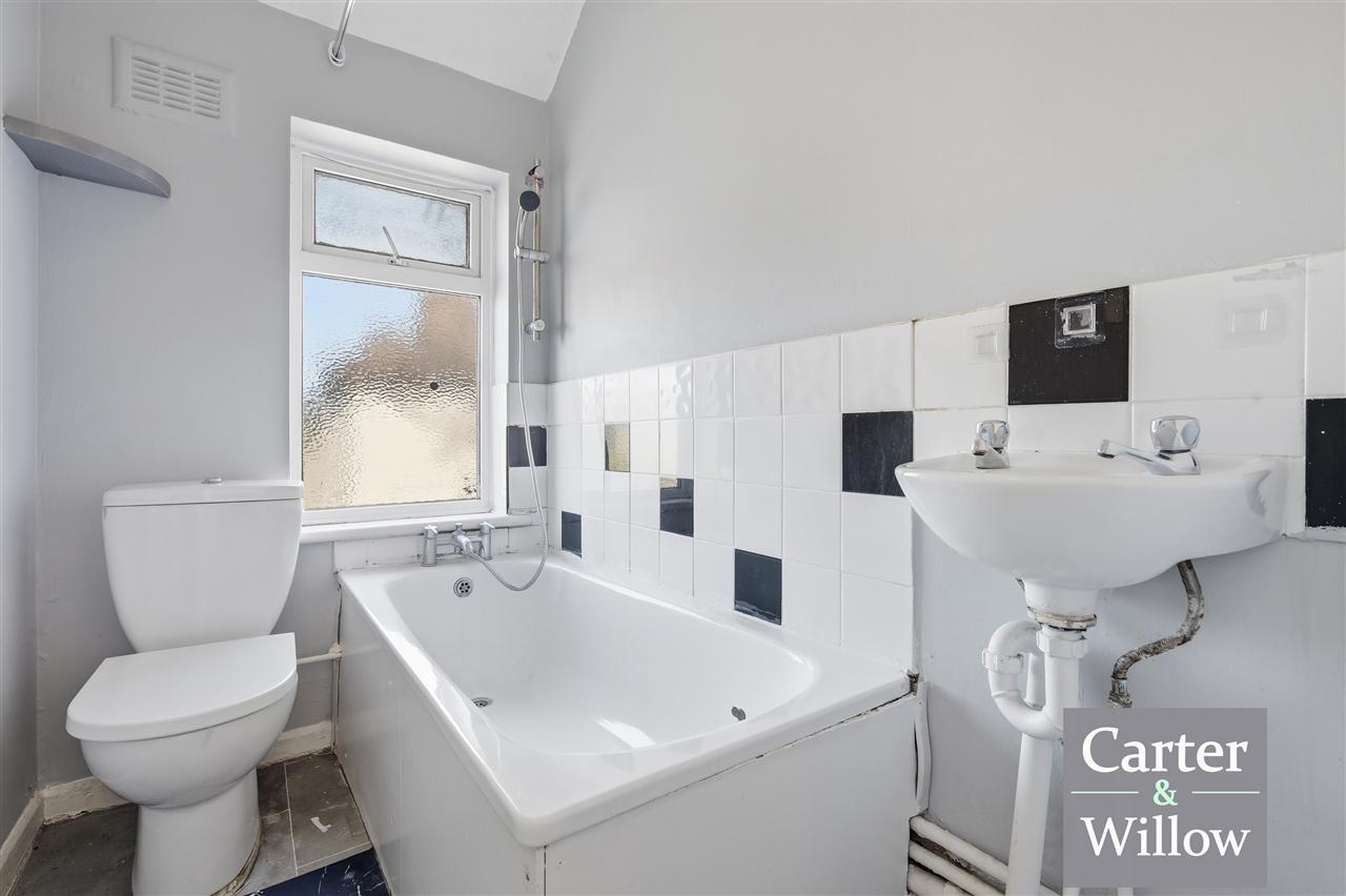 Cornworthy Road, Dagenham, Essex Image 14
