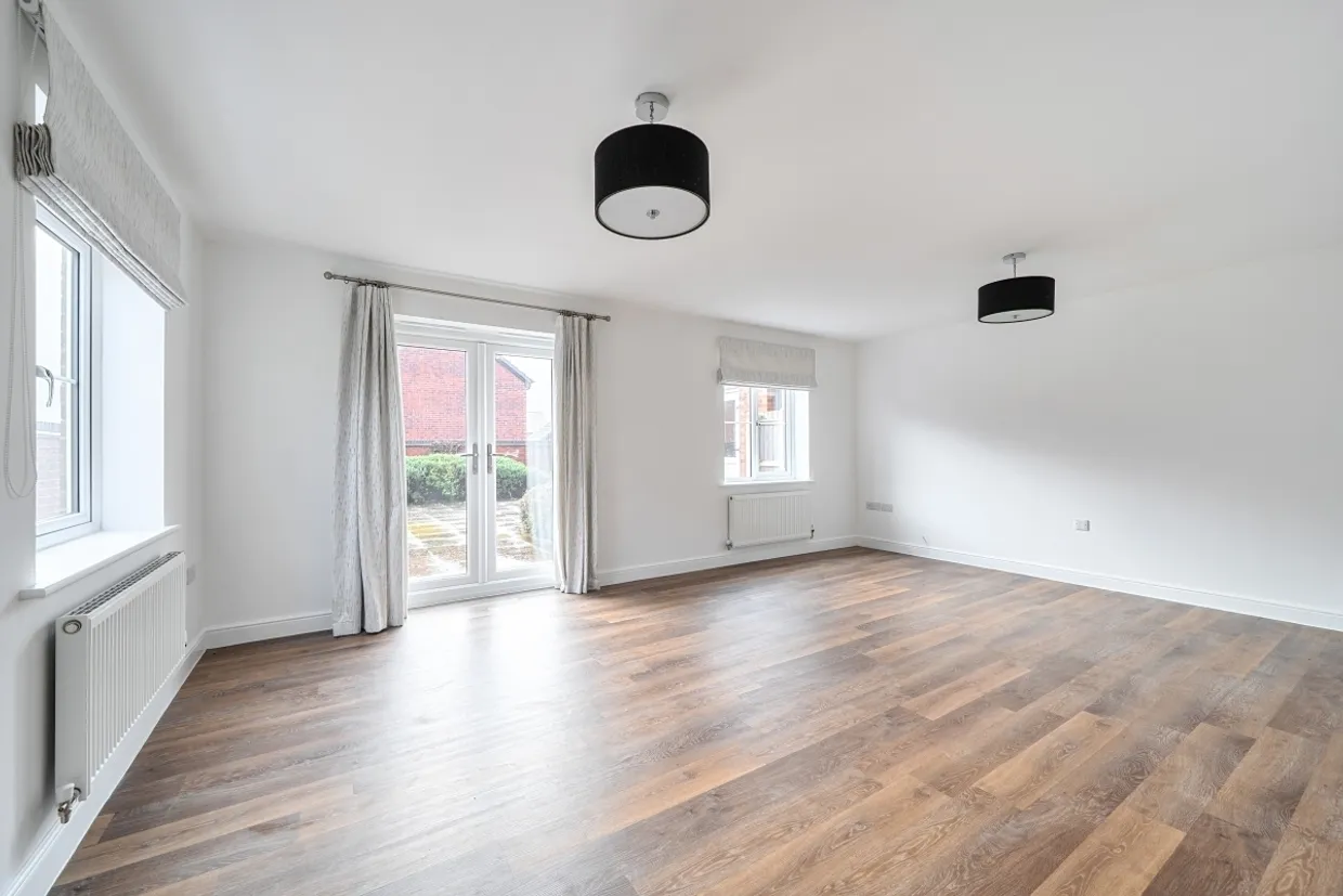 Brimstone End Leamington Spa CV31 photo 6
